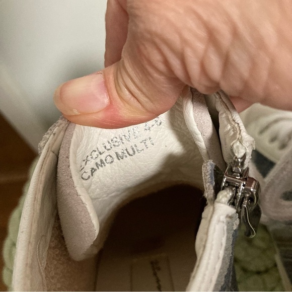 VINTAGE HAVANA Remiee Snakeskin Camo Gray/ White Leather Heel Bootie Size 6 - Picture 8 of 9